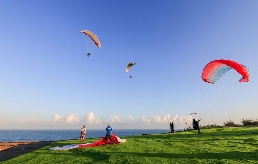 Paragliding